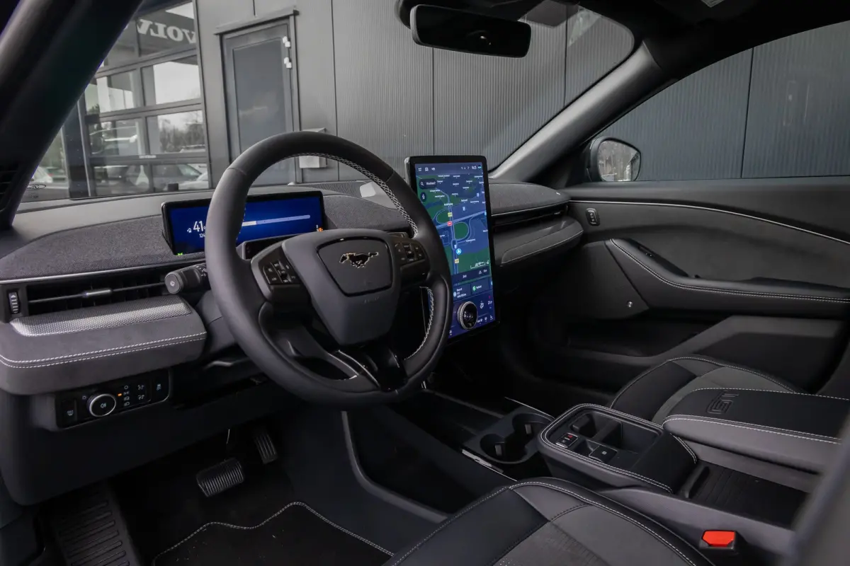 GT Extended AWD 98 kWh | MAT ZWART | 22 INCH | PREMIUM | PANORAMADAK