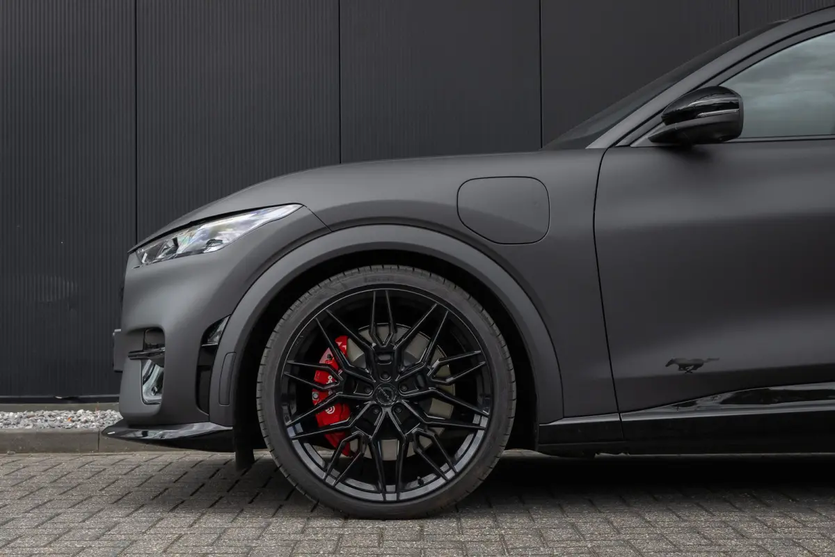 GT Extended AWD 98 kWh | MAT ZWART | 22 INCH | PREMIUM | PANORAMADAK