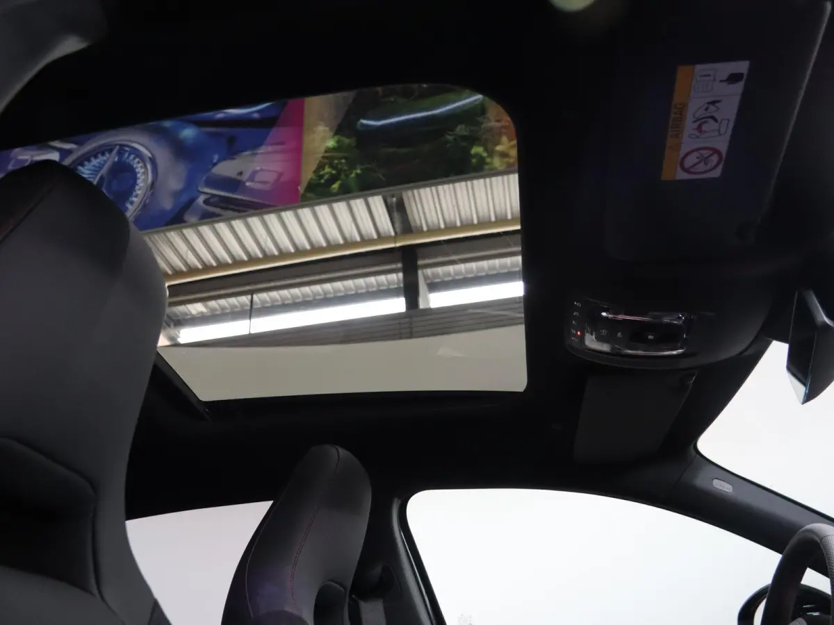 250 e Business Solution AMG | Panoramaschuifdak | Stoelverwarming | Achteruitrijcamera |  MULTIBEAM LED |