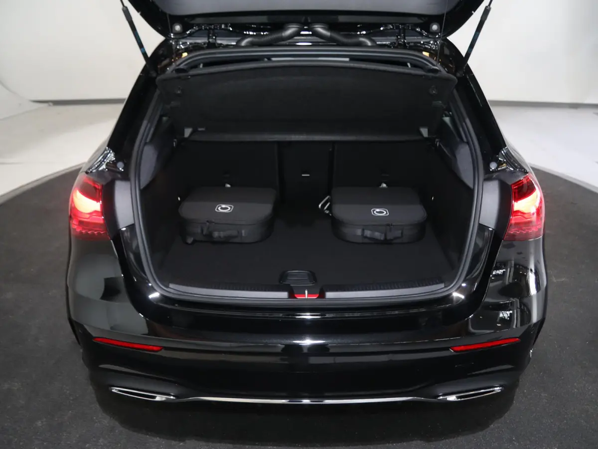 250 e Business Solution AMG | Panoramaschuifdak | Stoelverwarming | Achteruitrijcamera |  MULTIBEAM LED |