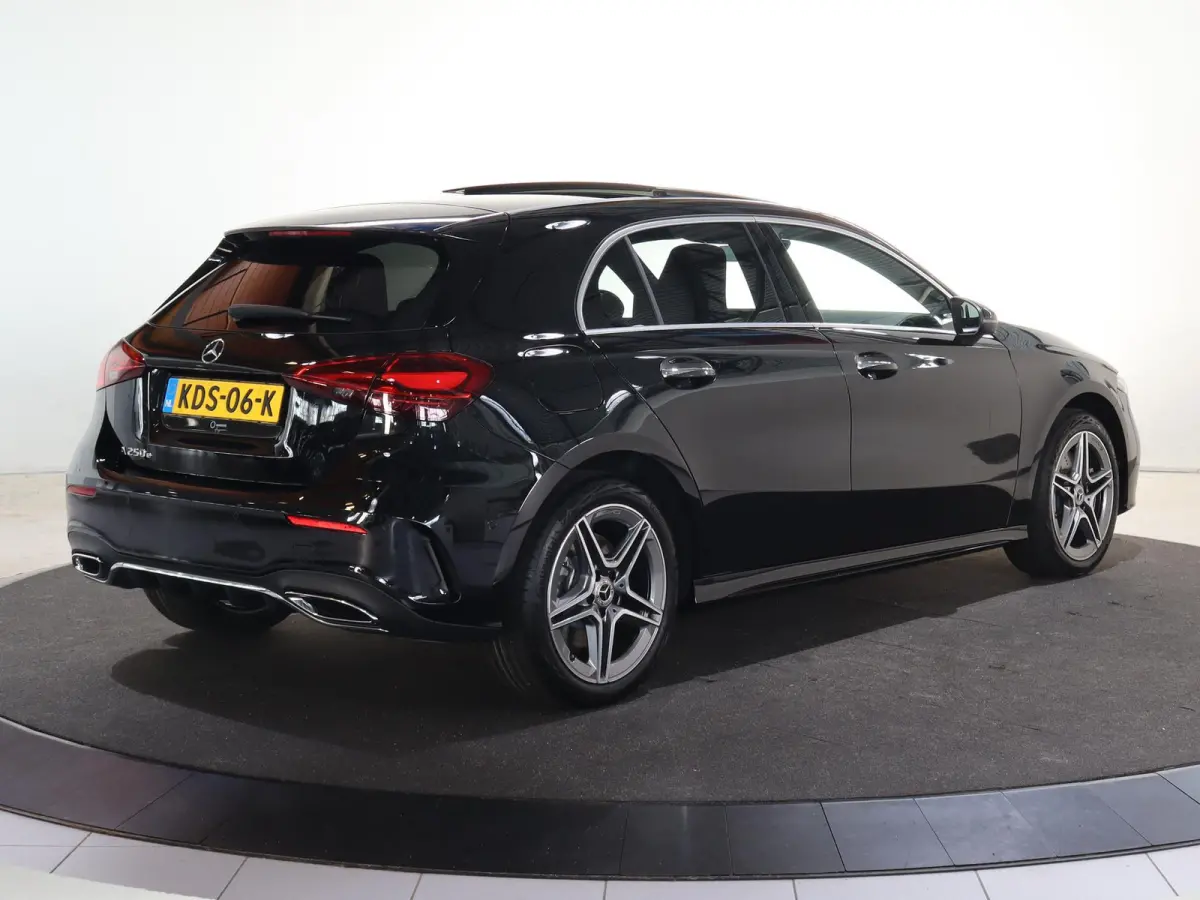 250 e Business Solution AMG | Panoramaschuifdak | Stoelverwarming | Achteruitrijcamera |  MULTIBEAM LED |