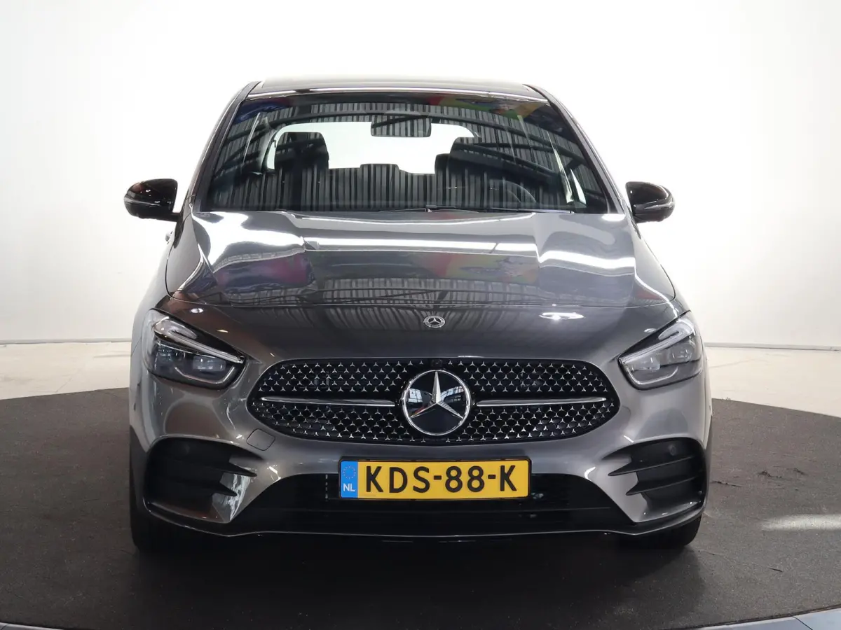 250e Business Solution AMG | Panoramaschuifdak | Night | Premium plus pakket | Winter pakket | Trekhaak  | Head-up display |