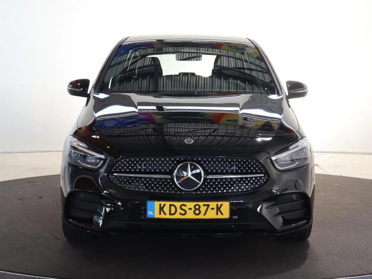 250e Business Solution AMG | Panoramaschuifdak | Night | Winter pakket | Trekhaak | Stoelverwarming |