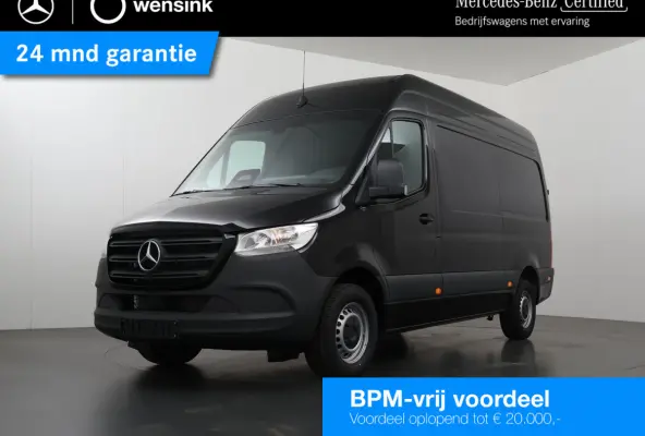 315 CDI | L2 H2 | RWD | Aut. | PRO | BPM VRIJ! | ACHTERUITRIJCAMERA | 3500 KG AHW | DODEHOEKASSISTENT | AIRCO | CRUISE | CARPLAY | ANDROID AUTO | METALLIC | 3-ZITS | MBUX SYSTEEM GROOT