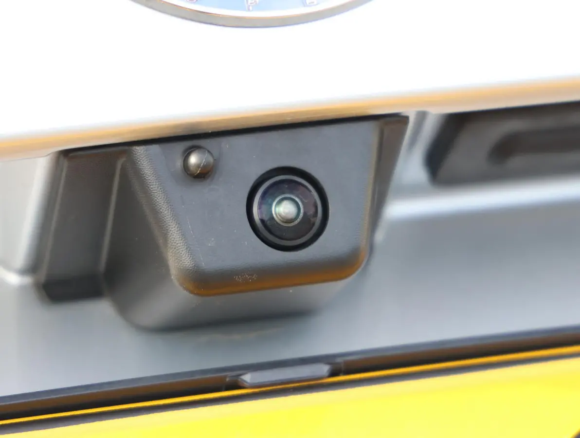 Business Edition 110 pk | Trekhaak | Keyless | Camera | Carplay | Adaptive Cruise Control