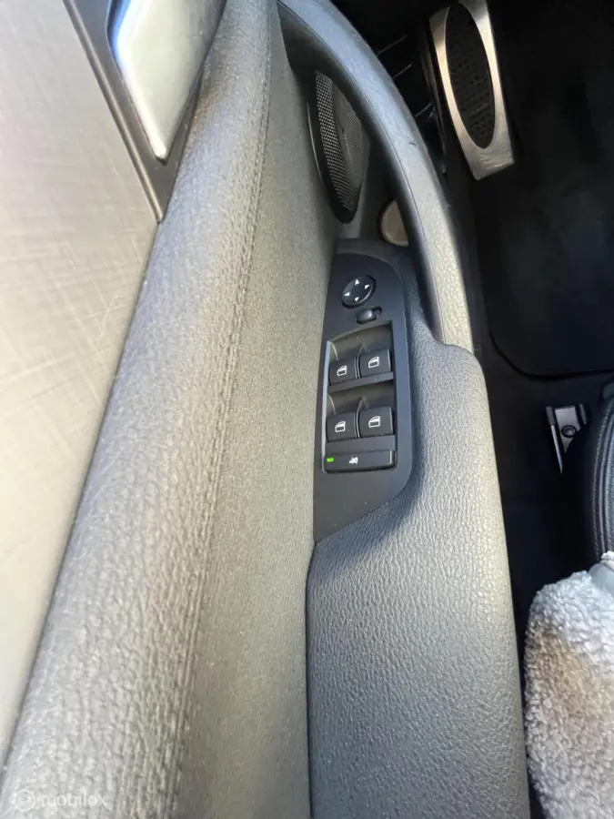 sDrive20i High Executive | M Sportpakket, NL-auto