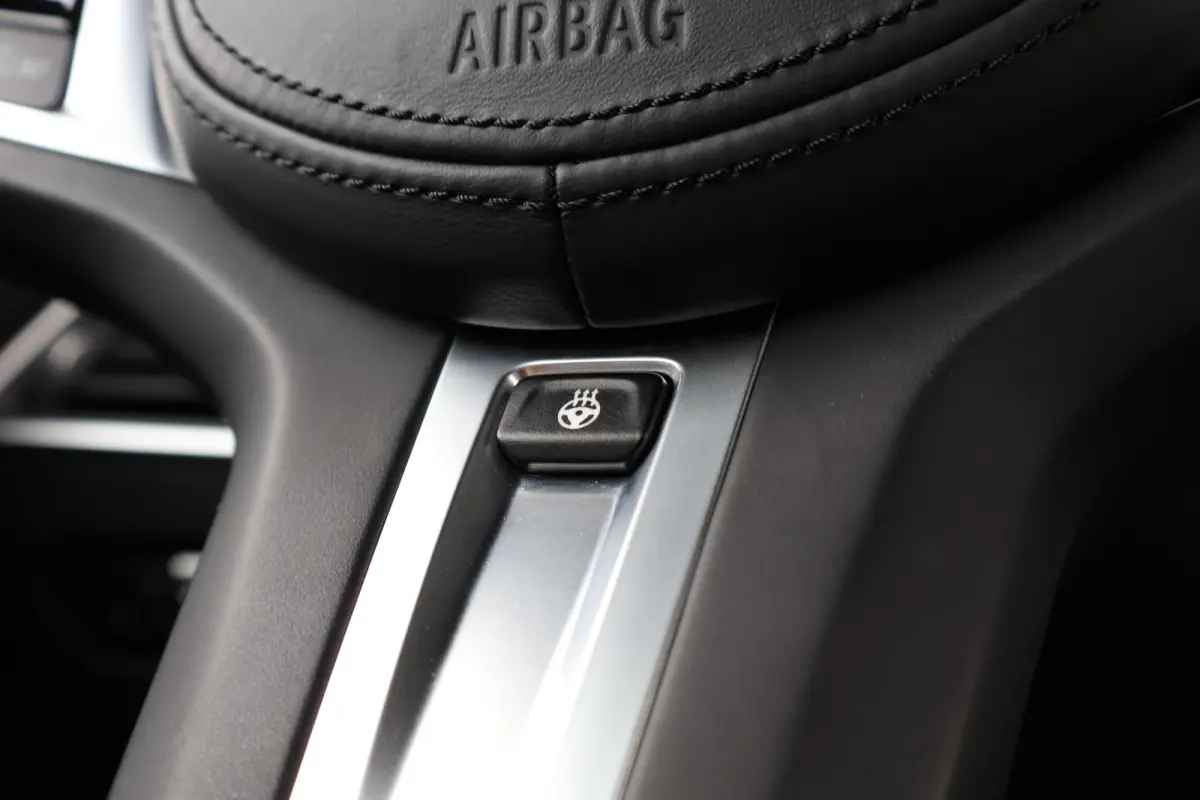 M240i xDrive Coupé / M-Sportpakket Pro / Comfort Access / Parking Assistent Plus / Stoelverwarming / Stuurwiel verwarming / 19'' LM /
