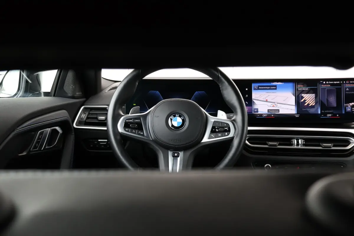 M240i xDrive Coupé / M-Sportpakket Pro / Comfort Access / Parking Assistent Plus / Stoelverwarming / Stuurwiel verwarming / 19'' LM /