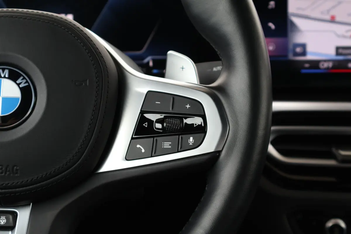 M240i xDrive Coupé / M-Sportpakket Pro / Comfort Access / Parking Assistent Plus / Stoelverwarming / Stuurwiel verwarming / 19'' LM /