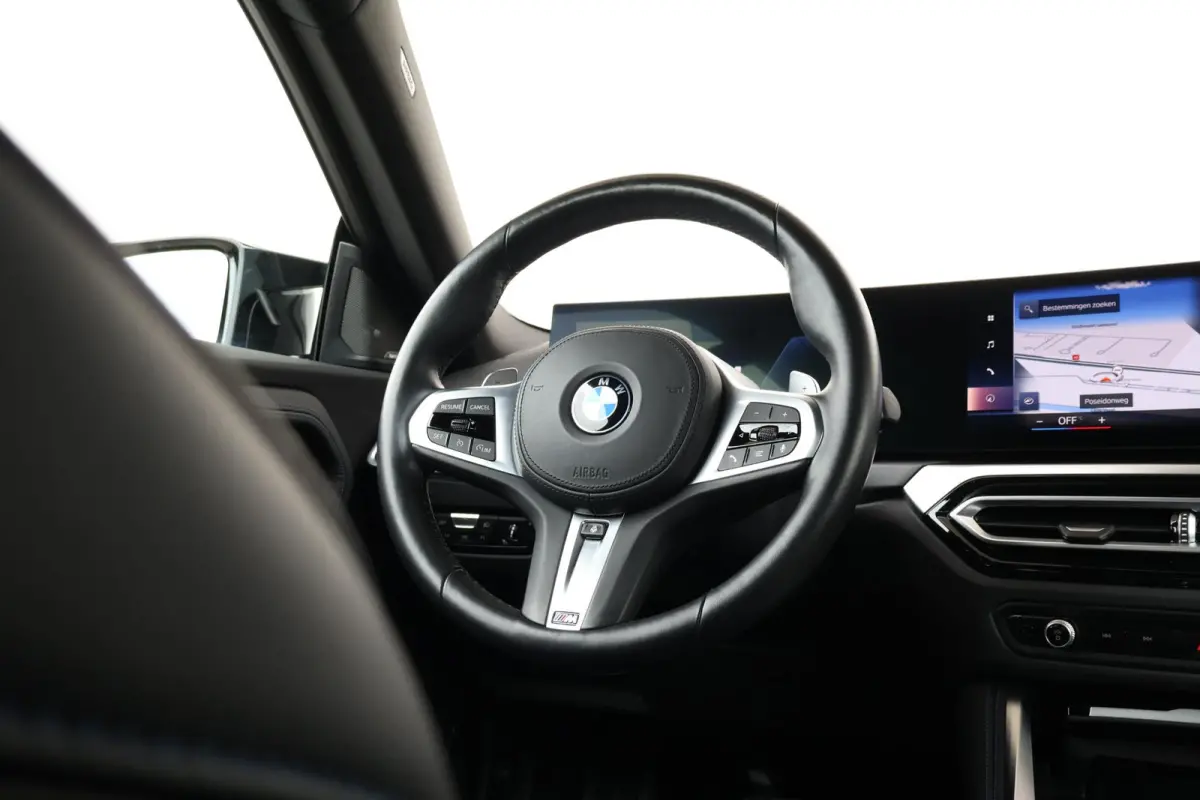 M240i xDrive Coupé / M-Sportpakket Pro / Comfort Access / Parking Assistent Plus / Stoelverwarming / Stuurwiel verwarming / 19'' LM /