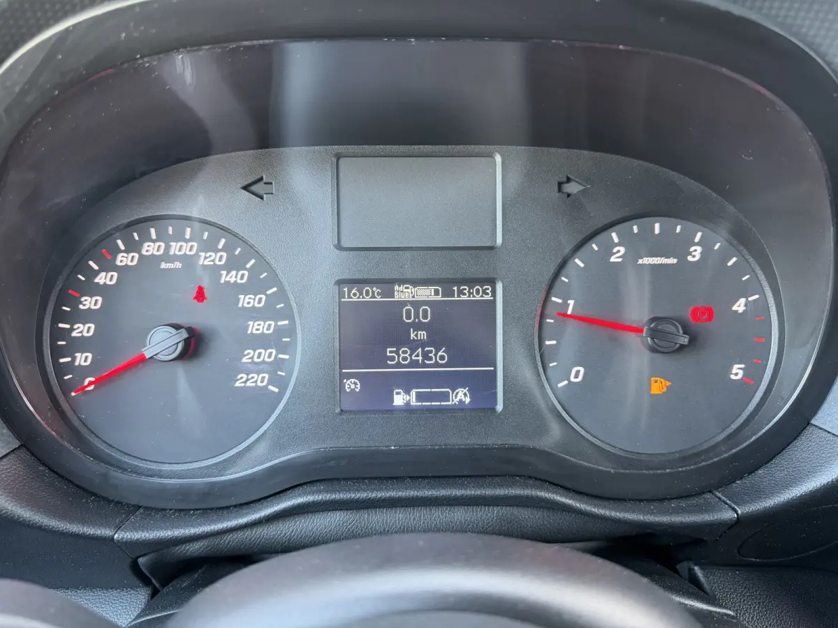 108 CDI L1 Pro CarPlay/achteruitrijcamera/cruise control