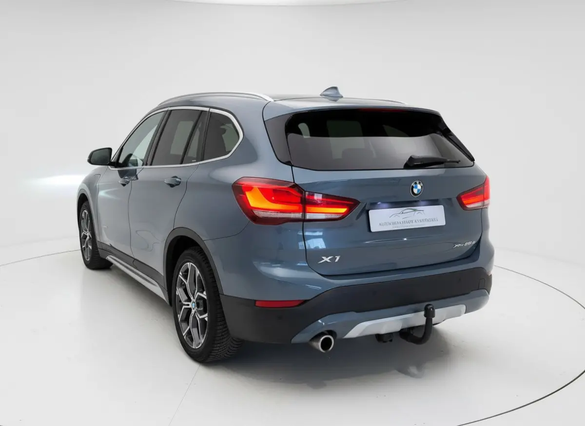 XDrive25e X-line - Trekhaak - Camera - Stoelverwarming