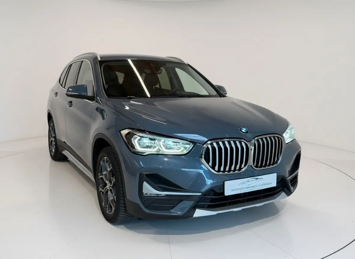 XDrive25e X-line - Trekhaak - Camera - Stoelverwarming