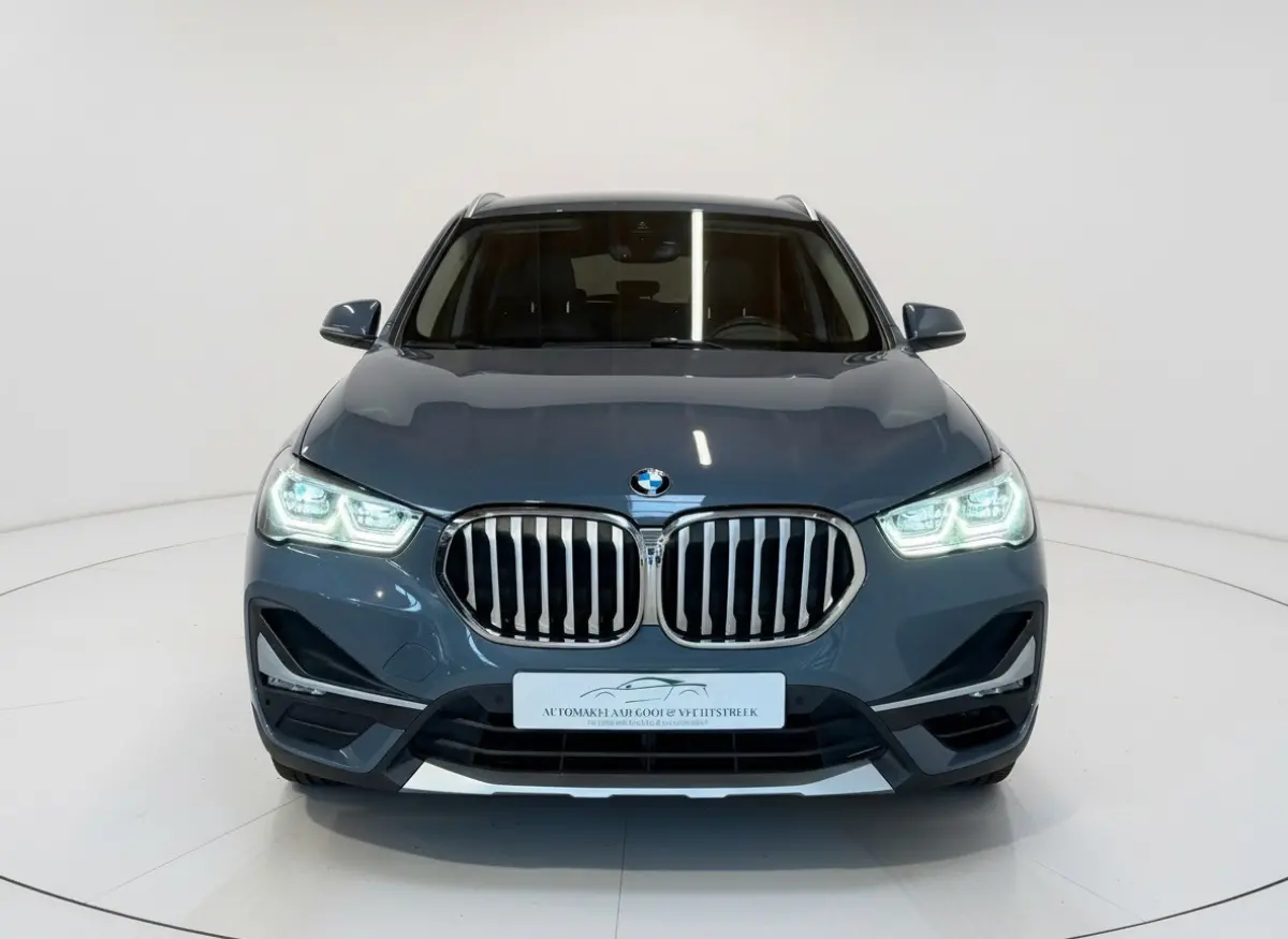 XDrive25e X-line - Trekhaak - Camera - Stoelverwarming