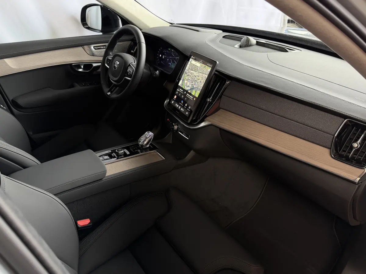 2.0 T8 456 PK PHEV 12/25 AWD 7P ULTRA DARK Bowers & Wilkins LUCHTVERING SCHUIFDAK SCHUIFDAK 21''LMV STOEL/STUUR.VERW PANORAMA STANDKACHEL HEADUP ✅Top Auto's Wijchen✅ 200 Nieuwe en bijna 