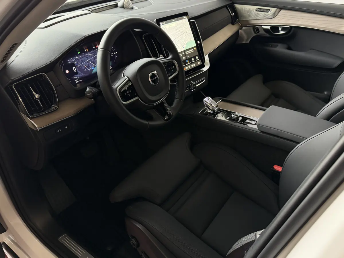 2.0 T8 456PK 12/25 Bowers & Wilkins LUCHTVERING 12/25 ALCANTARA.HEMEL AWD 7P ULTRA DARK SCHUIFDAK 21''LMV STOEL/STUUR.VERW PANORAMA STANDKACHEL HEADUP ✅Top Auto's Wijchen✅ 170 Nieuwe en 