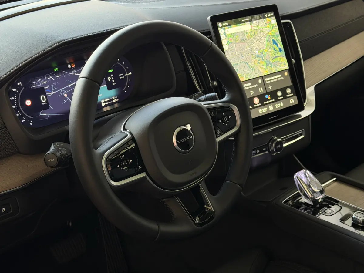 2.0 T8 456PK AWD LUCHTVERING ULTRA Dark | PILOT ASS |360CAM | Bowers & Wilkins | Schuifdak | 21" LMV | 7-persoons | Stoel/Stuurverw. PANORAMA STANDKACHEL HEADUP Plug-in Hybrid ✅Top Auto's 