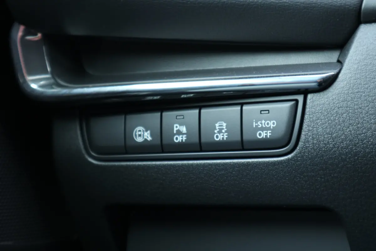 2.0 e-SkyActiv-X M Hybrid 186 Homura Camera / Head-up / LED / Navi / Clima / Cruise