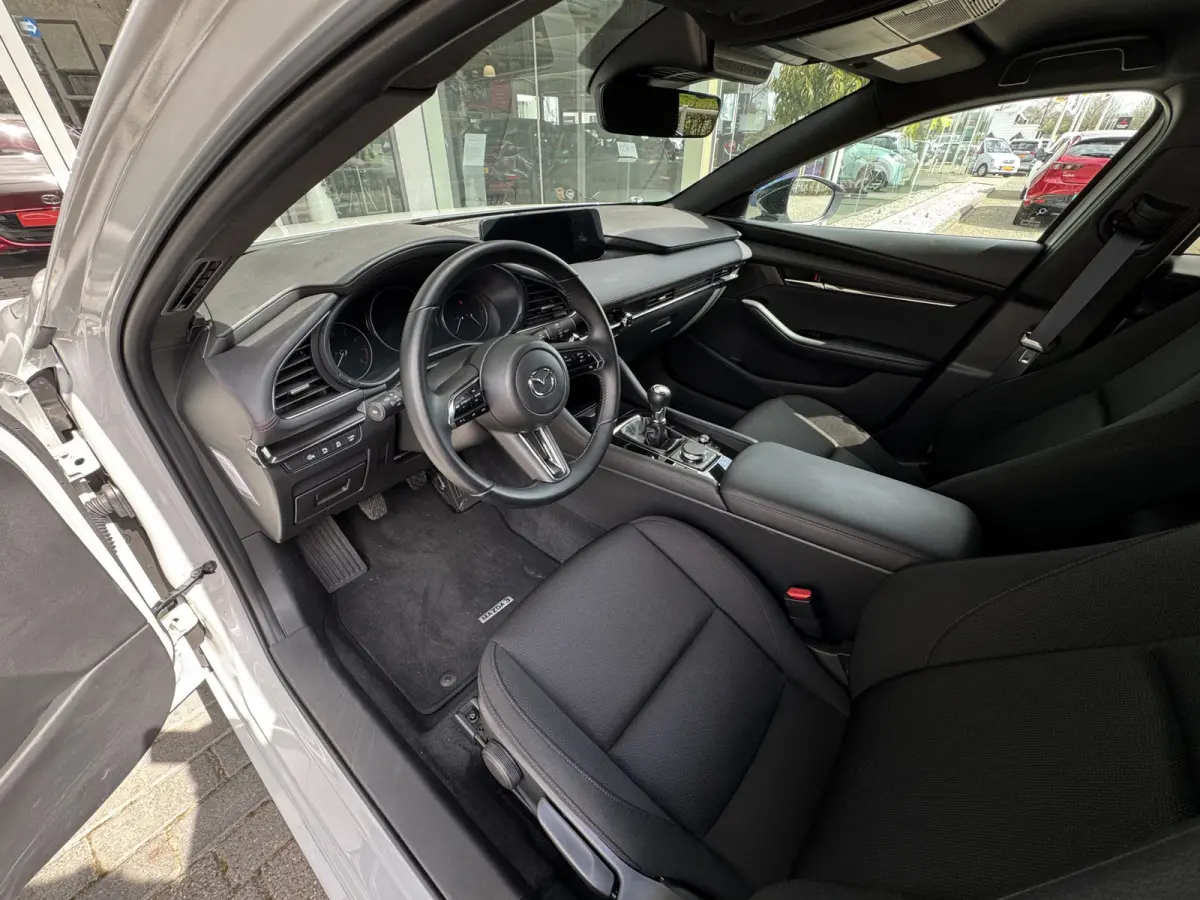 2.0 e-SkyActiv-X M Hybrid 186 Homura Camera / Head-up / LED / Navi / Clima / Cruise