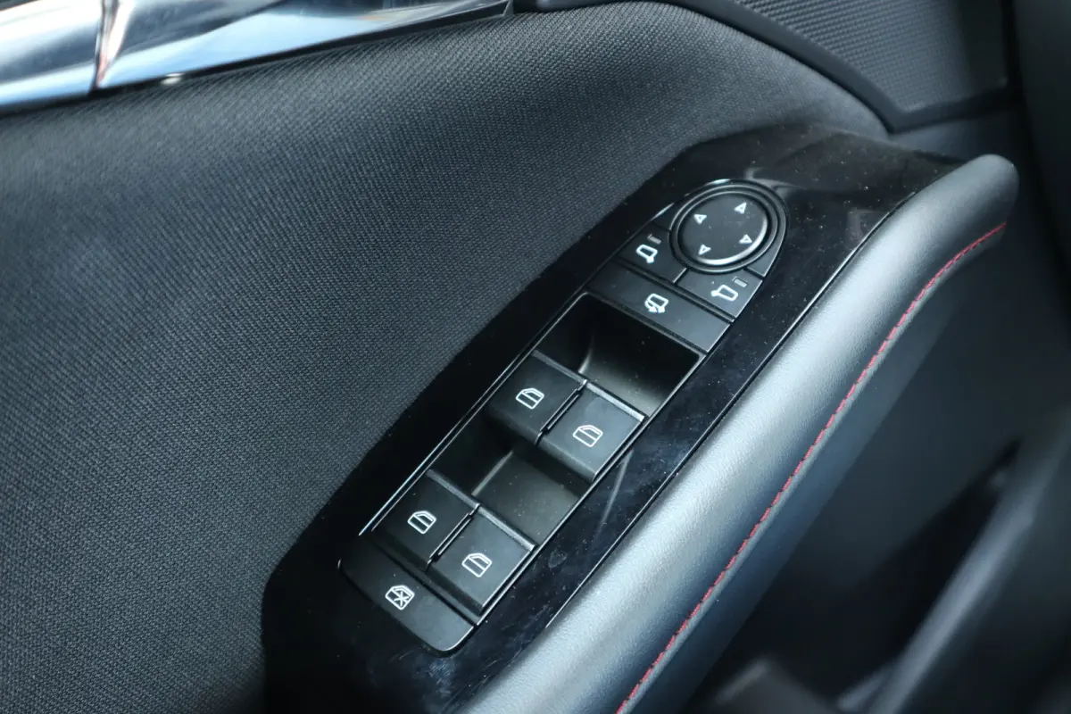 2.0 e-SkyActiv-X M Hybrid 186 Homura Camera / Head-up / LED / Navi / Clima / Cruise