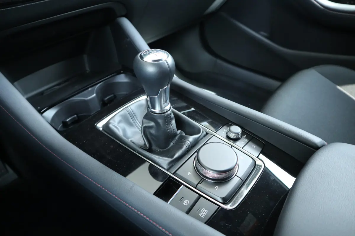 2.0 e-SkyActiv-X M Hybrid 186 Homura Camera / Head-up / LED / Navi / Clima / Cruise