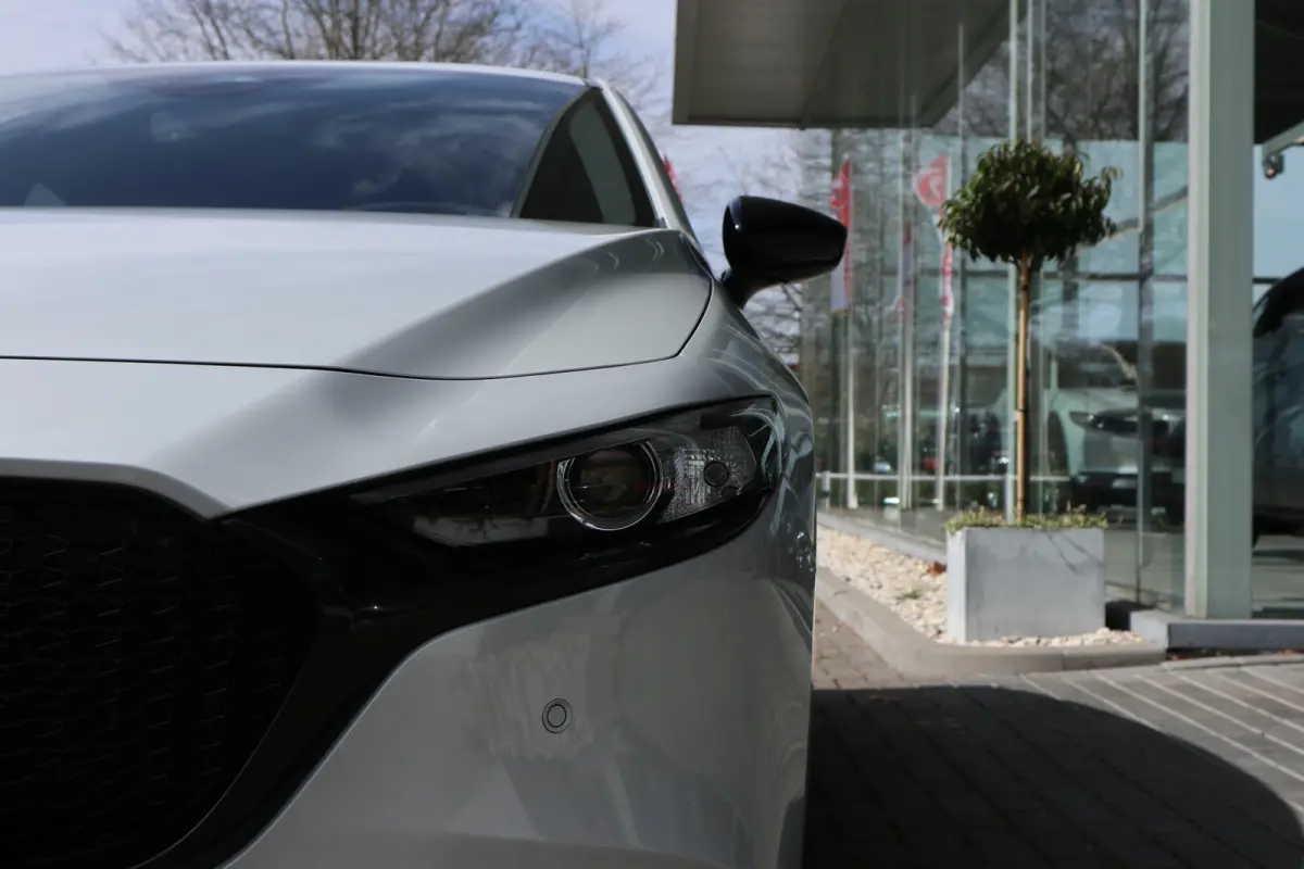 2.0 e-SkyActiv-X M Hybrid 186 Homura Camera / Head-up / LED / Navi / Clima / Cruise