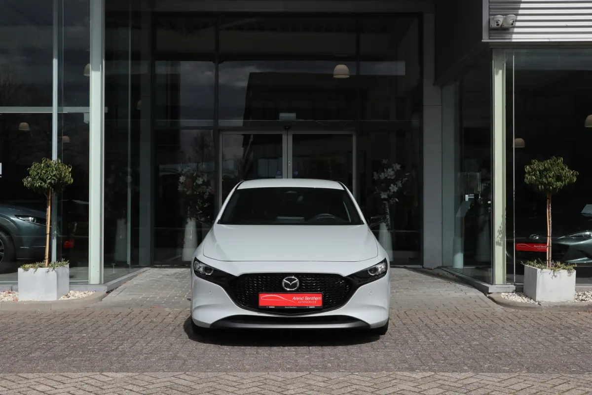 2.0 e-SkyActiv-X M Hybrid 186 Homura Camera / Head-up / LED / Navi / Clima / Cruise