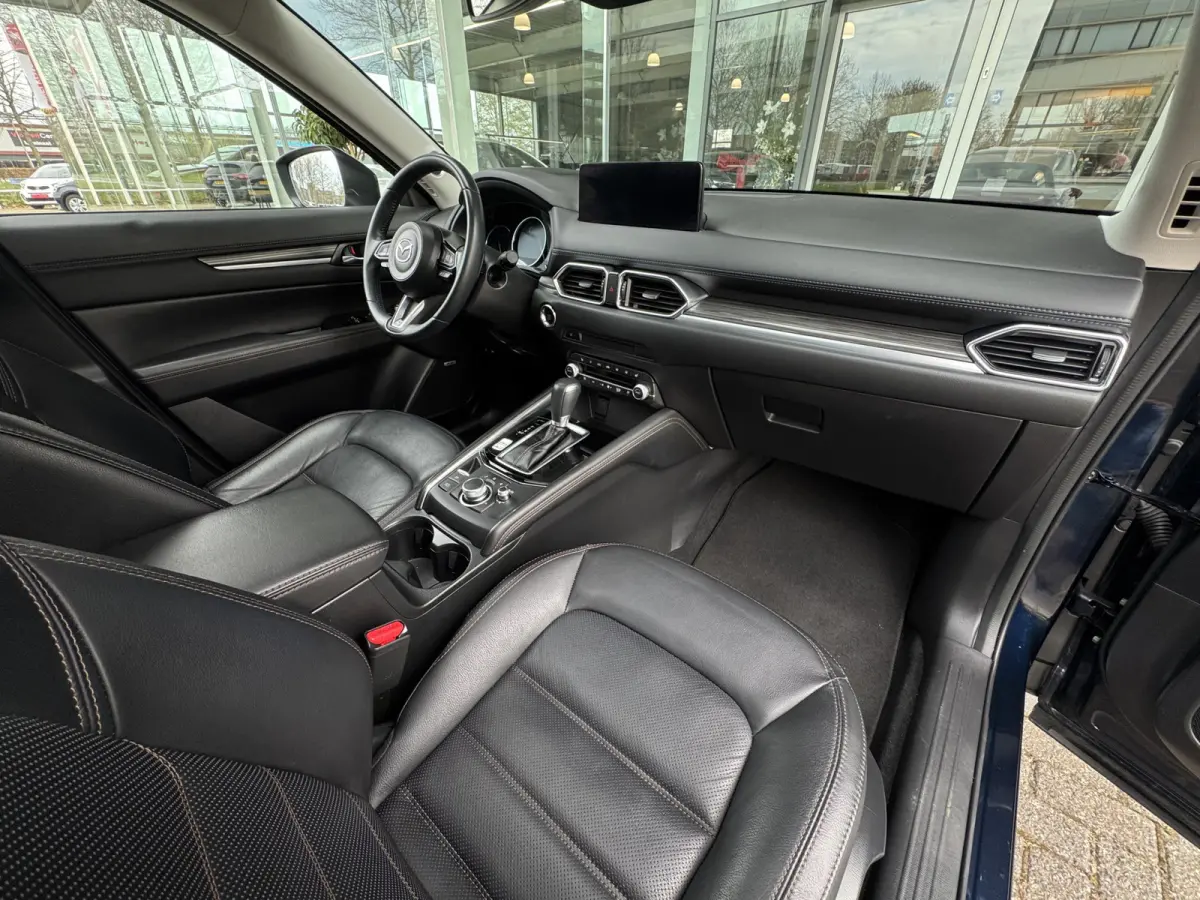 2.0 SkyActiv-G 165 Luxury Automaat / Schuifdak / Leer / Bose / Clima / Navi / Cruise