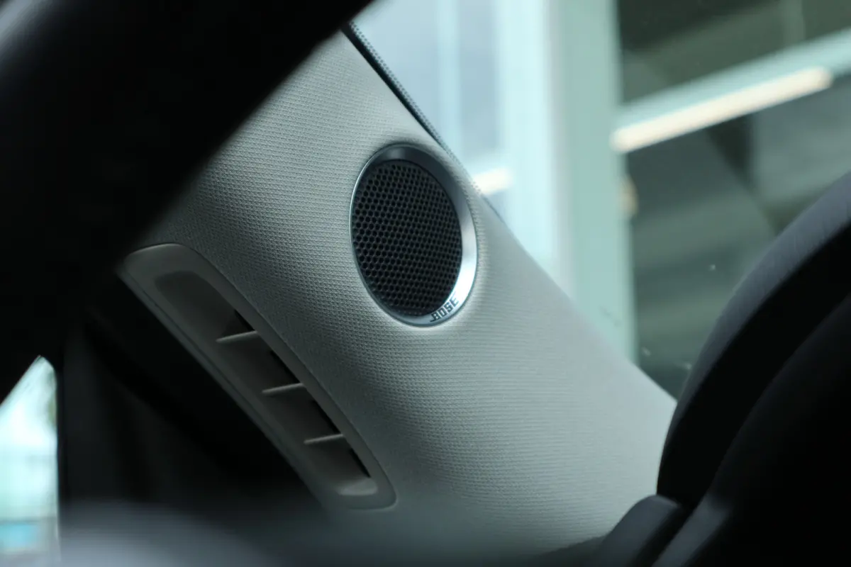2.0 SkyActiv-G 165 Luxury Automaat / Schuifdak / Leer / Bose / Clima / Navi / Cruise
