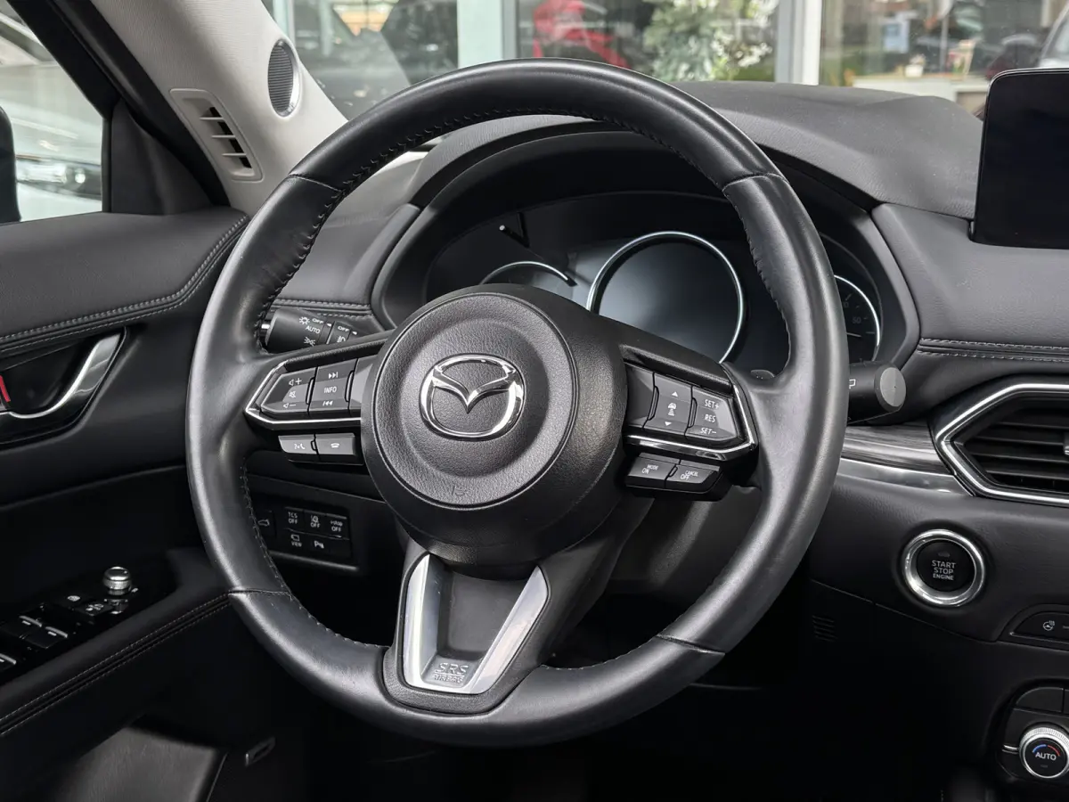 2.0 SkyActiv-G 165 Luxury Automaat / Schuifdak / Leer / Bose / Clima / Navi / Cruise