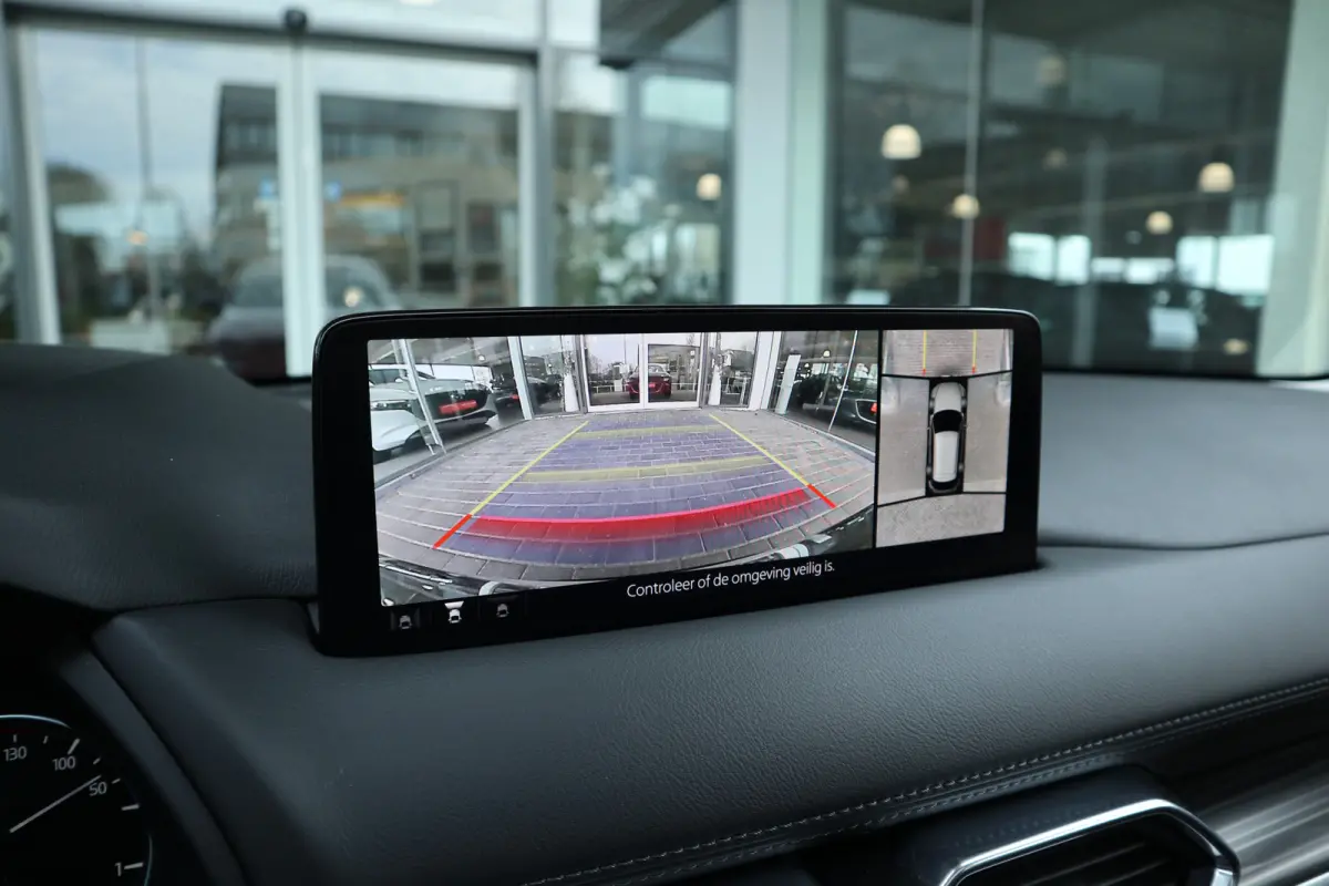 2.0 SkyActiv-G 165 Luxury Automaat / Schuifdak / Leer / Bose / Clima / Navi / Cruise