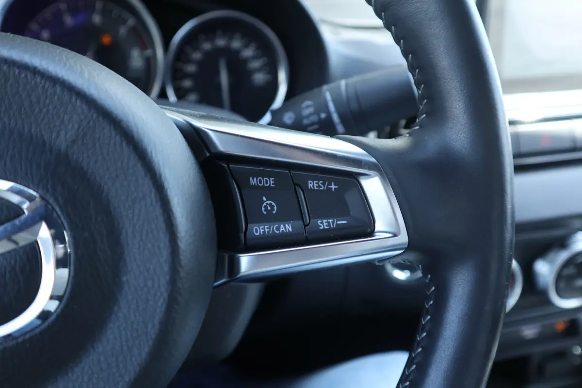 1.5 SkyActiv-G 132 Exclusive-Line Bose Audio / Leer / Clima / LED / Cruise
