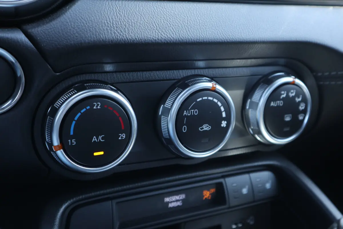 1.5 SkyActiv-G 132 Exclusive-Line Bose Audio / Leer / Clima / LED / Cruise