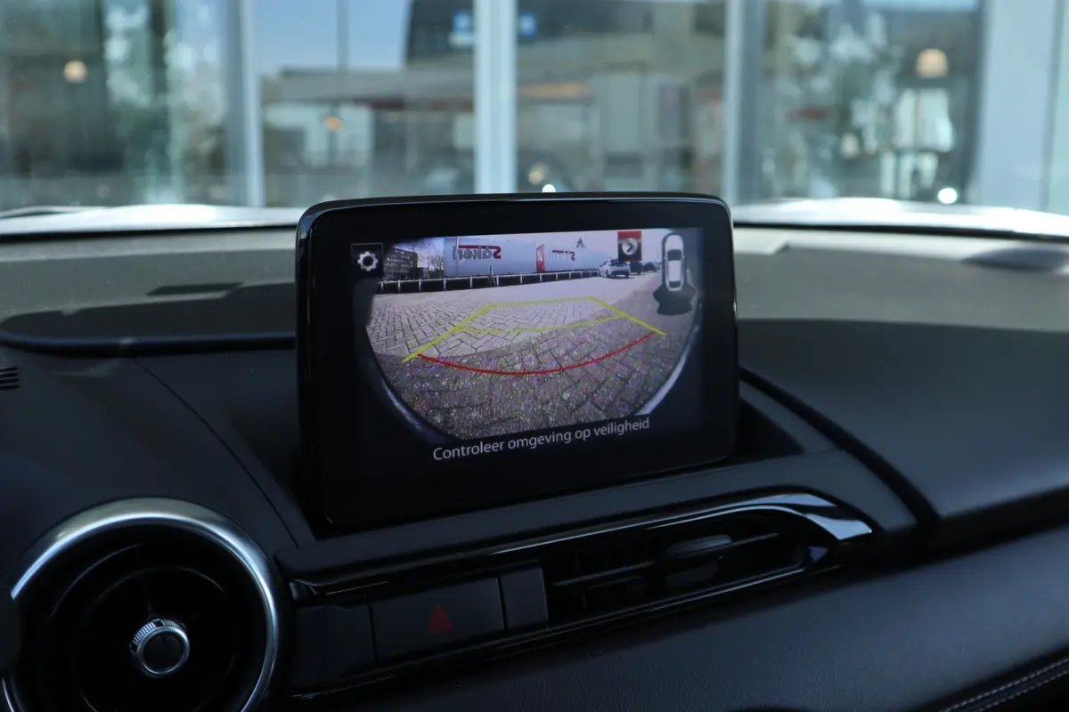 1.5 SkyActiv-G 132 Exclusive-Line Bose Audio / Leer / Clima / LED / Cruise