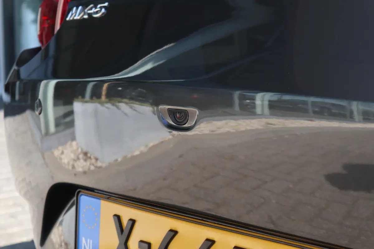 1.5 SkyActiv-G 132 Exclusive-Line Bose Audio / Leer / Clima / LED / Cruise