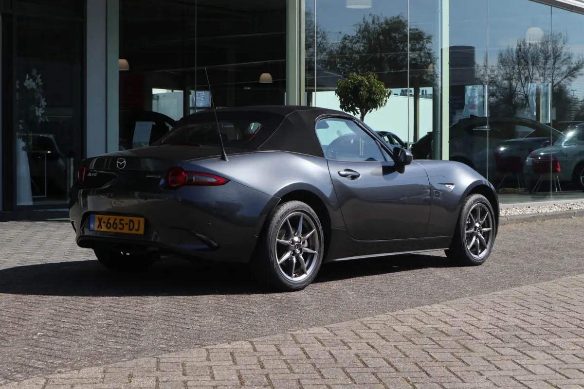 1.5 SkyActiv-G 132 Exclusive-Line Bose Audio / Leer / Clima / LED / Cruise