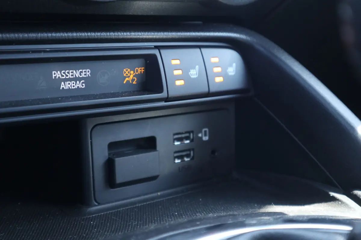 1.5 SkyActiv-G 132 Exclusive-Line Bose Audio / Leer / Clima / LED / Cruise