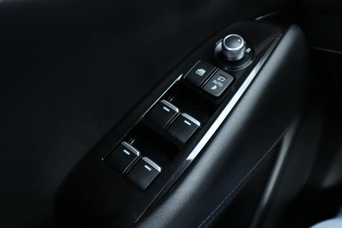 2.0 SkyActiv-G 165 Comfort Automaat / Navi / Clima / Cruise