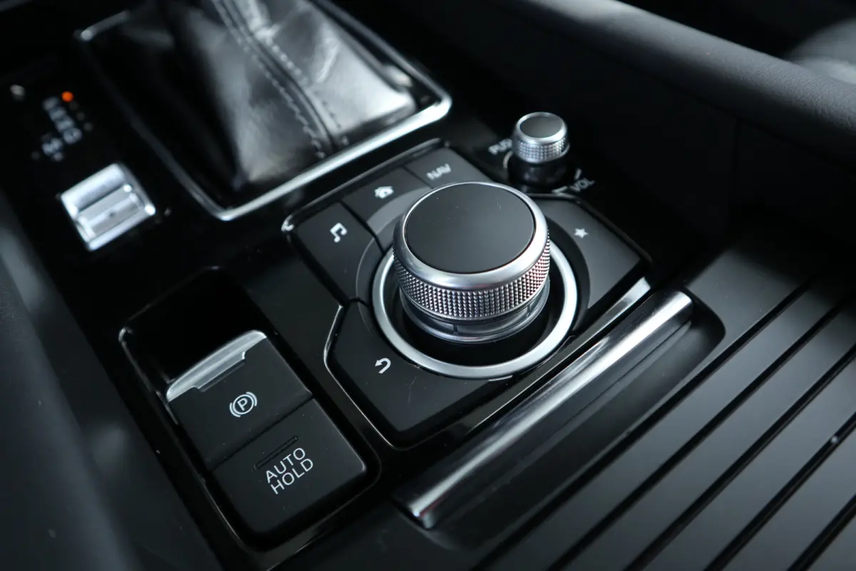 2.0 SkyActiv-G 165 Comfort Automaat / Navi / Clima / Cruise