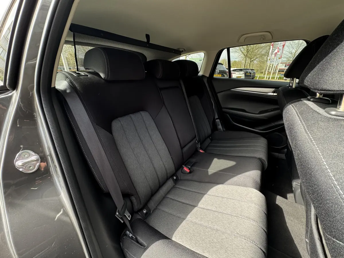 2.0 SkyActiv-G 165 Comfort Automaat / Navi / Clima / Cruise