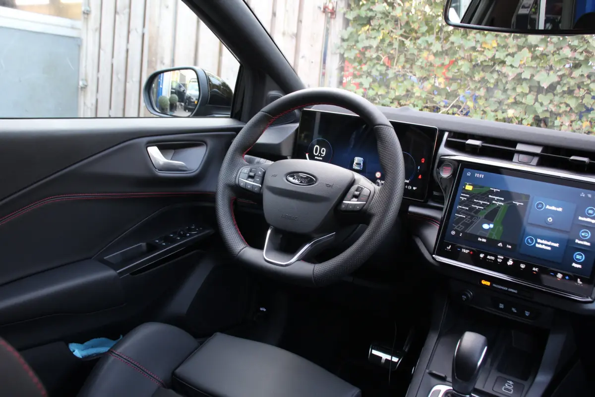 1.0EB ST-X | DIRECT RIJDEN! | NL-AUTO! | 1E EIGENAAR! | PERFORMANCE PACK | WINTERPACK | ADAPTIVE CRUISE | PANODAK | 360° CAMERA | LANE ASSIST | DEALER OH! | FORD PERFORMANCE STOELEN