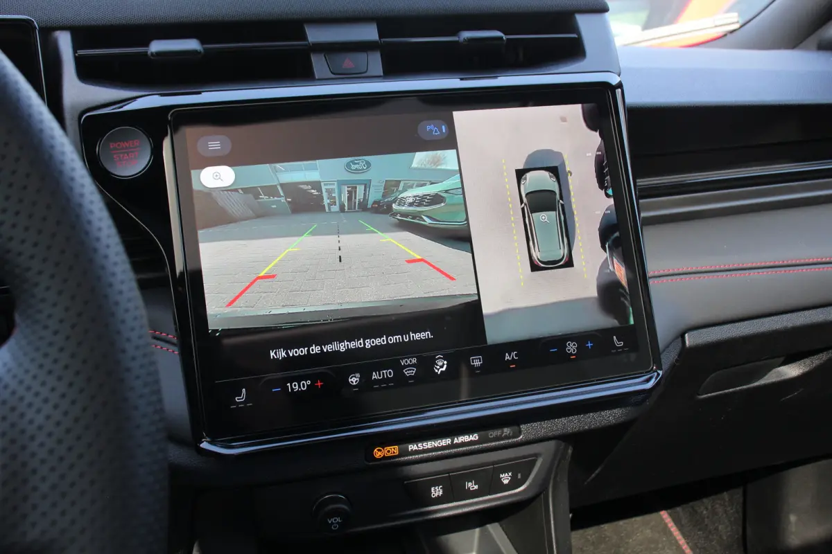 1.0EB ST-X | DIRECT RIJDEN! | NL-AUTO! | 1E EIGENAAR! | PERFORMANCE PACK | WINTERPACK | ADAPTIVE CRUISE | PANODAK | 360° CAMERA | LANE ASSIST | DEALER OH! | FORD PERFORMANCE STOELEN