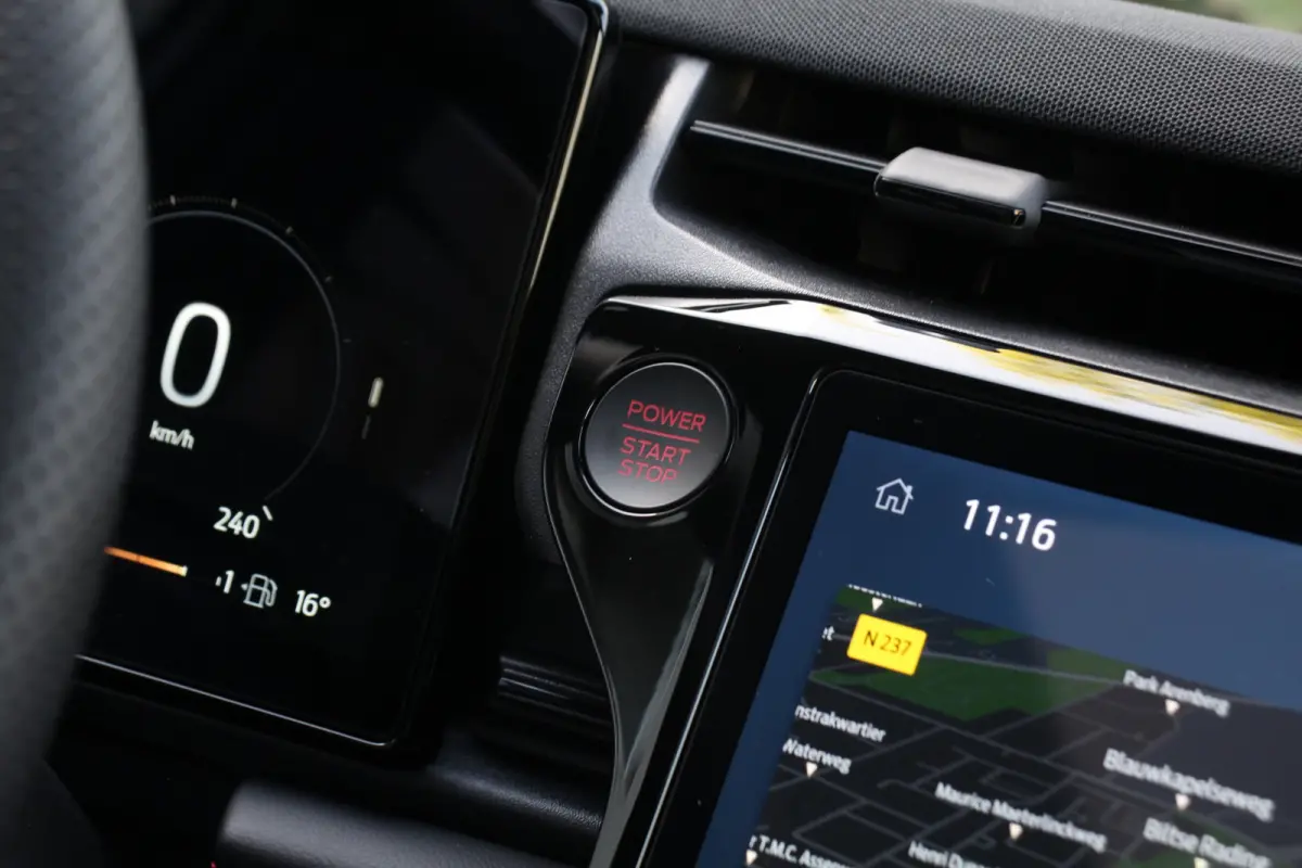 1.0EB ST-X | DIRECT RIJDEN! | NL-AUTO! | 1E EIGENAAR! | PERFORMANCE PACK | WINTERPACK | ADAPTIVE CRUISE | PANODAK | 360° CAMERA | LANE ASSIST | DEALER OH! | FORD PERFORMANCE STOELEN
