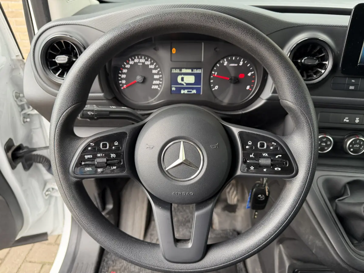 108 CDI Euro 6 L1 Pro CarPlay/cruise control/pdc