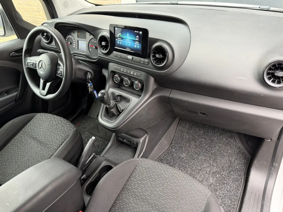 108 CDI Euro 6 L1 Pro CarPlay/cruise control/pdc