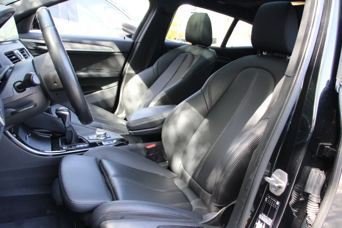 xDrive25e High Executive | M SPORT | PANO DAK | 19'' LMV | LEDER ZETELS | STOELVERWARMING | DEALER OH | PRACHTIGE STAAT!
