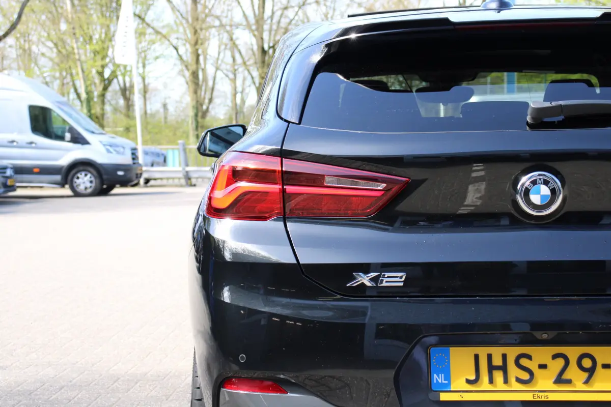 xDrive25e High Executive | M SPORT | PANO DAK | 19'' LMV | LEDER ZETELS | STOELVERWARMING | DEALER OH | PRACHTIGE STAAT!