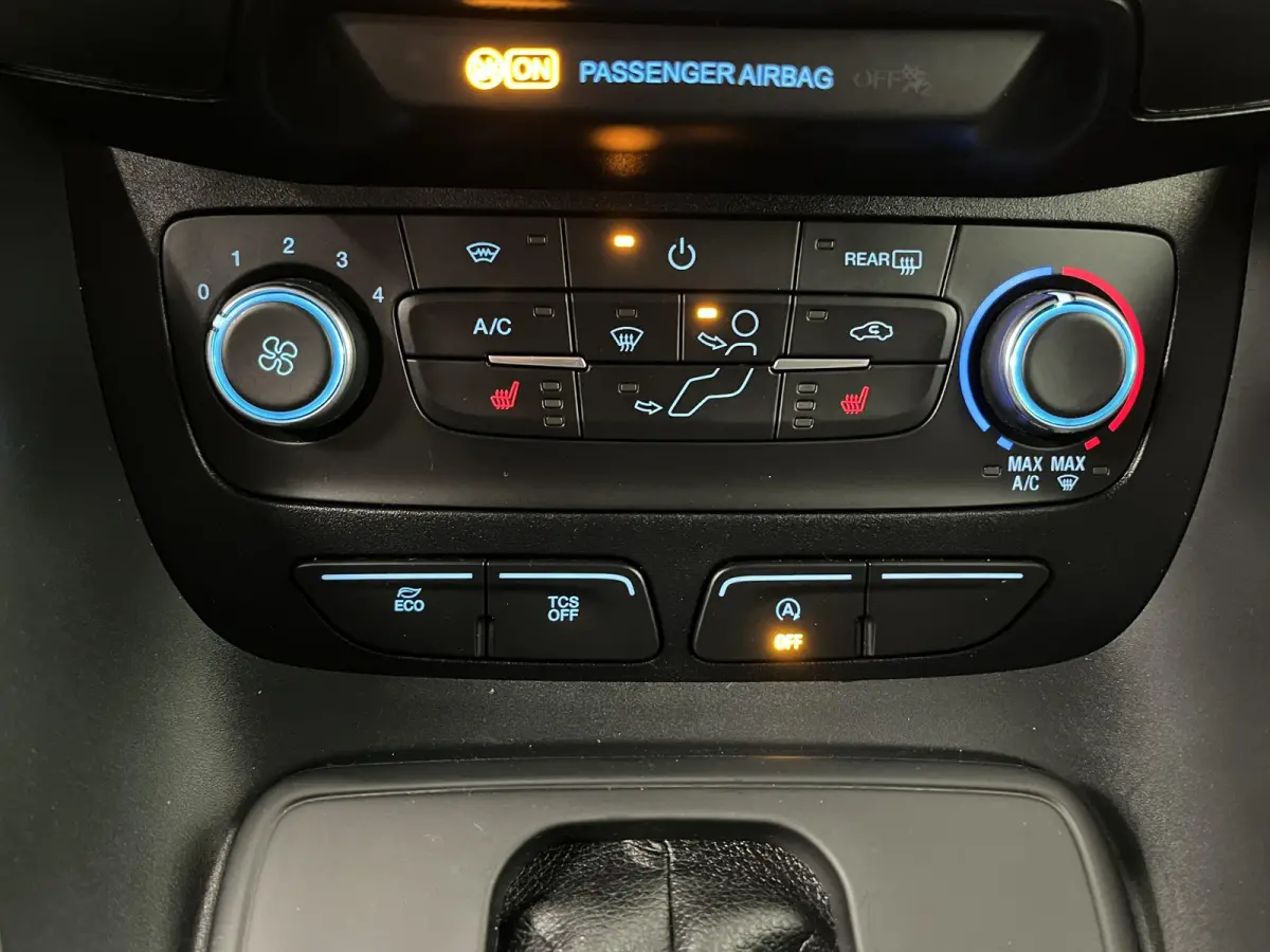 1.5 EcoBlue L2 Trend Automaat Airco Radio Cruise Control Parkeersensoren Achterklep Verwarmbare voorstoelen