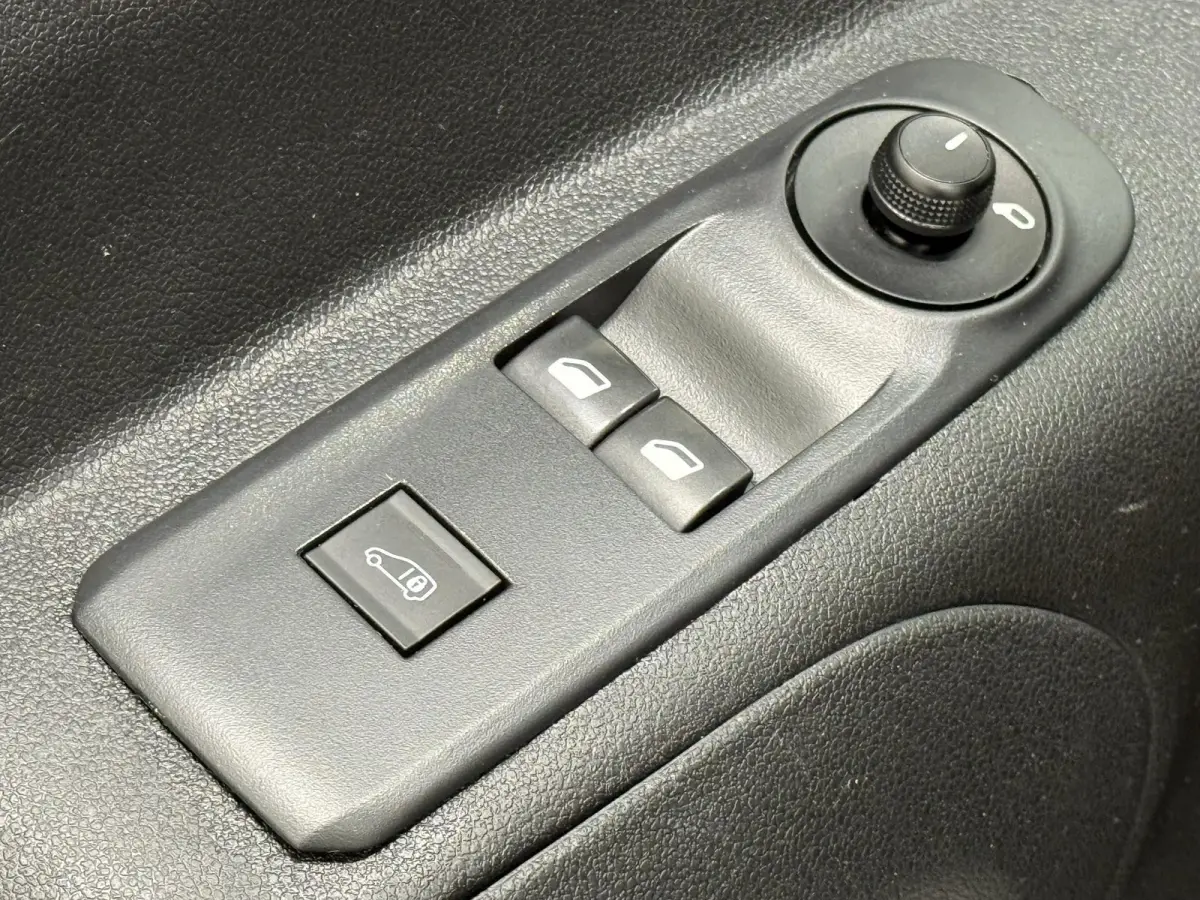 1.5 BlueHDI Premium Airco App-connect Parkeersensoren Trekhaak
