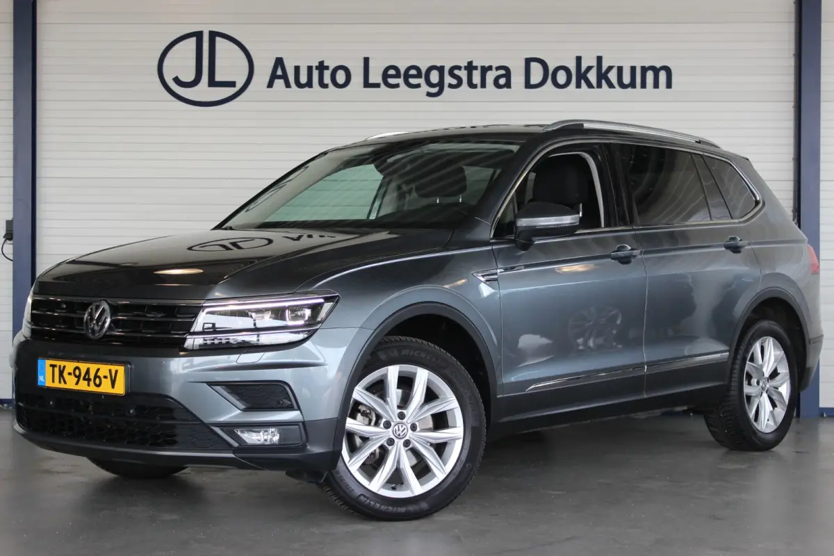 1.4 TSI Comfortline Business 7-persoons | Trekhaak | LED Matrix | Adapt. Cruise | Carplay | Navi | 18" LMV | PDC V+A